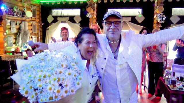 ПЛАЧЕТ ДИКАЯ ВИШНЯ *** ЛЮБОВЬ народная - Валерий Палаускас