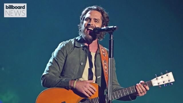 Thomas Rhett’s ‘Country Again’ Tops Country Airplay Chart | Billboard News