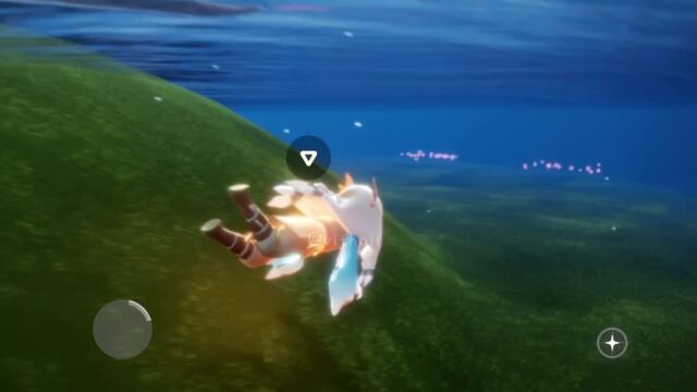 Swimming underwater | Sky: Children of the Light