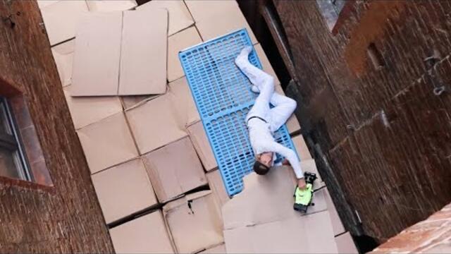 Jumping over Michael Bay 🇮🇹