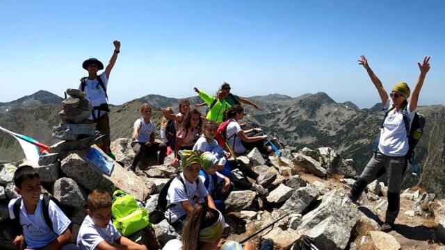 Компас /47/  Хижа "Демяница" - Връх Тодорка - хижа "Демяница"