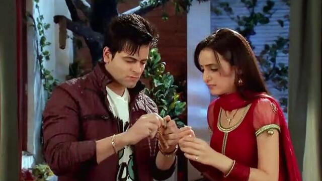 Iss Pyaar Ko Kya Naam Doon | Episode 281