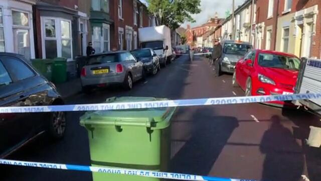 Portsmouth police shut Southsea road after ‘fighting’ and ‘man stabbed in the chest’