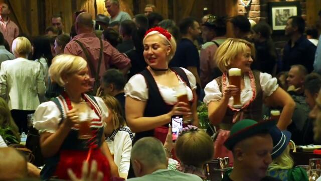 Октоберфест в пивоварната Paulaner в Москва