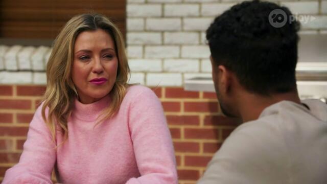 Neighbours 8720 18th October 2021