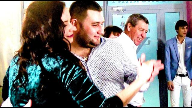 Валерий Палаускас  -  НЕ КРУЖИТСЯ СНЕГ - НЕ СЕРЕБРИТСЯ