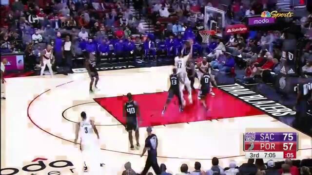 Jusuf Nurkić - 20pts, 14reb, 2ast, 1blk. v SAC