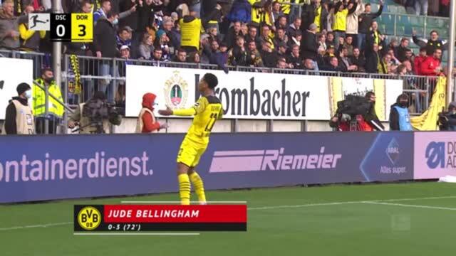 Dominant Dortmund keep pace with Bayern