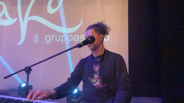 А. Бардин  -  Тута я