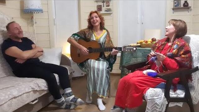 Юлия Боголепова с друзьями  -  Марфуша