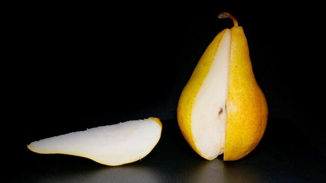 Pear 14 Day Time Lapse 🍐