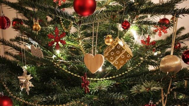 ☃ Добре дошъл Декември - Месеца на Чудесата ☃ 🙂 💗 Christmas Song - Christmas tree Коледна елха