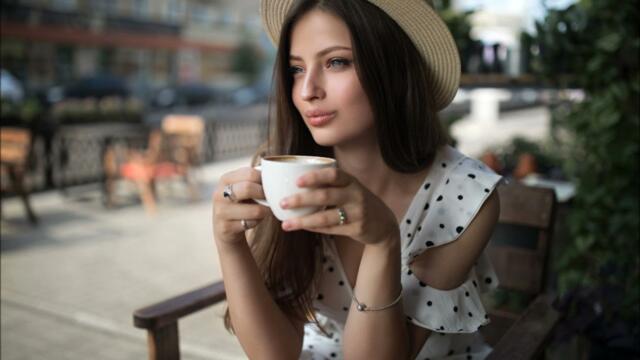 Азамат Исенгазин  -  Расскажи мне о себе