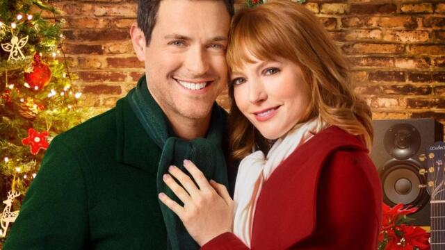 Нашата коледна песен с Алиша Уит (синхронен екип, дублаж на студио Медиа линк, 13.12.2020 г.) (запис)