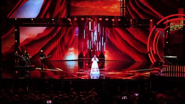 Алена Петровская    -   "Красный мой платок"