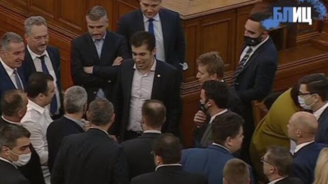 Извънредно заседание - гласуват оставката на Стефан Янев