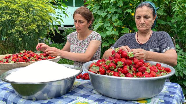 30kg of Strawberries! Strawberry pie recipe with real Jam! Life in the village