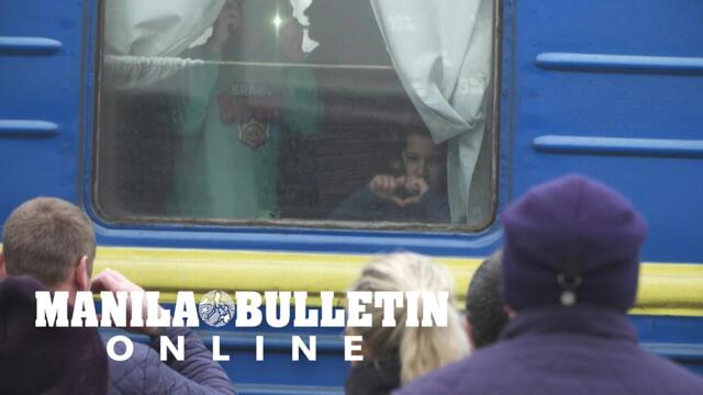 Heartfelt goodbyes as evacuation train leaves Ukraine's Zaporizhzhia