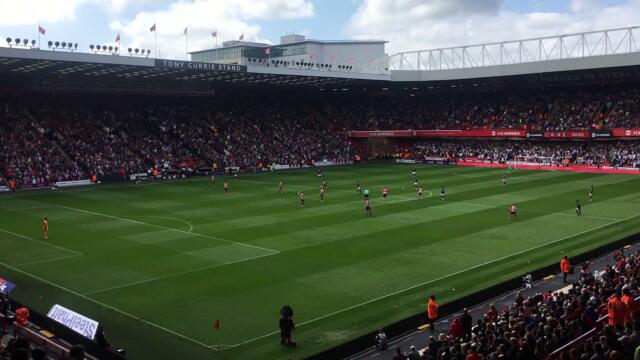 Sheffield United fans' huge Greasy Chip Butty rendition at Bramall Lane