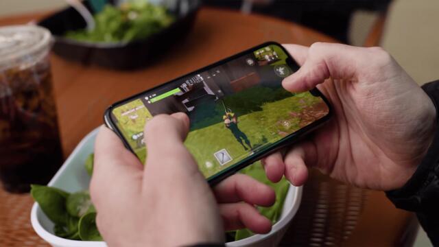 Fortnite is back on IOS!