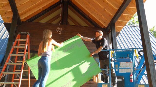 CUTTING AND INSTALLING RAFTERS 20' In The Air