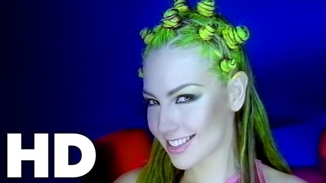 Thalia - Mujer Latina