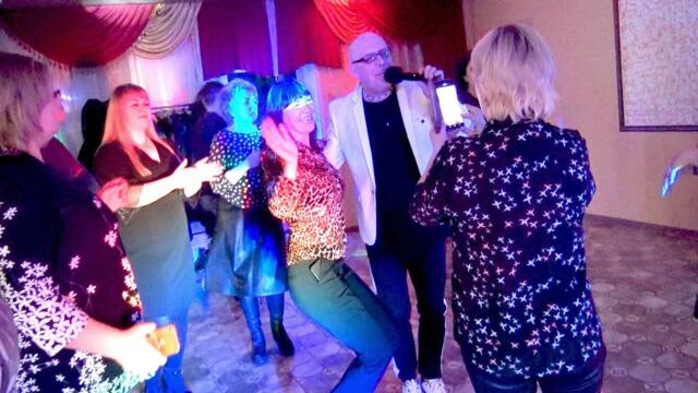 Валерий Палаускас  -  Полевые цветы СОБЕРУ БУКЕТ ПОДАРЮ ТЕБЕ