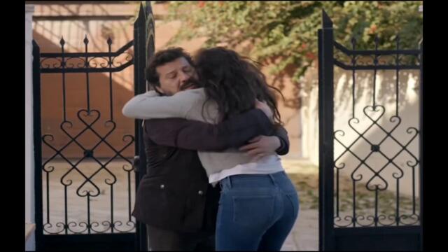 Cemre Baysal 😍🤩😄