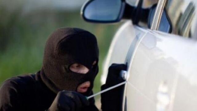 Крадец на лека кола бе заловен в София - Зрелищен арест на автокрадец в София