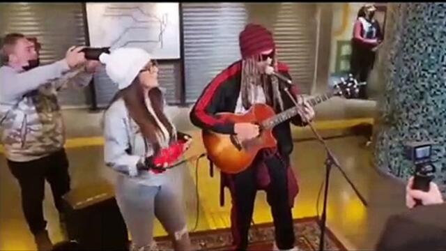 Susana Giménez y Sebastián Yatra se camuflaron en el subte y nadie los reconoció