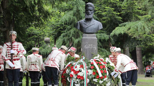 🇧🇬 2 юни 2022 г. 🇧🇬 Ден на Христо Ботев и загиналите за свободата и независимостта на България