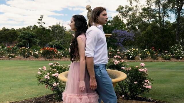 vDj Alex RetrON   -   Вот и Снова Она