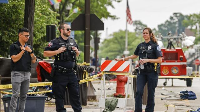 Ужасяваща Стрелба в Чикаго на 4 юли 2022 г. - Чикаго е потопен в скръб и гняв след трагедията