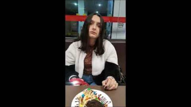 Person Ruins Woman’s Dessert While She Tried To Take Photo