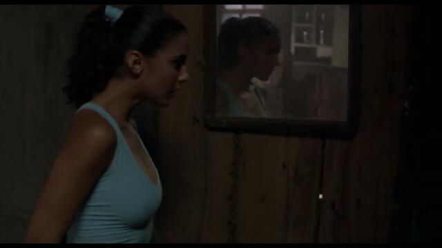 Emmanuelle Chriqui 4, Wrong Turn