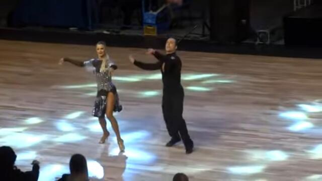 Иван Поклонский  -  ЧТО СТОИШЬ У ОКНА Иван Поклонский