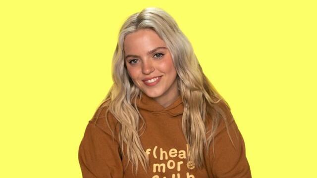 Reneé Rapp “Tattoos” Official Lyrics & Meaning | Verified