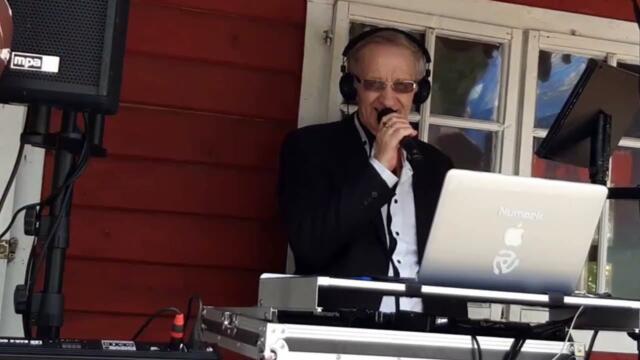 Анатолий Кулагин  -  ТЫ НАМ НЕ НУЖНА