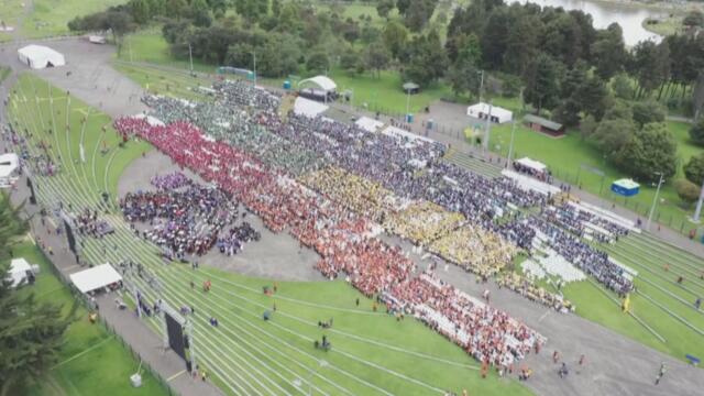 16 000 музиканти и певци поставиха рекорд за най-голям концерт в Колумбия