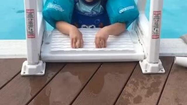 Little Kid Vents Out Frustration Because Dad Asked Him to Get Out of Pool