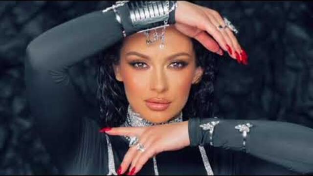 Джулия - По-полека, 2022