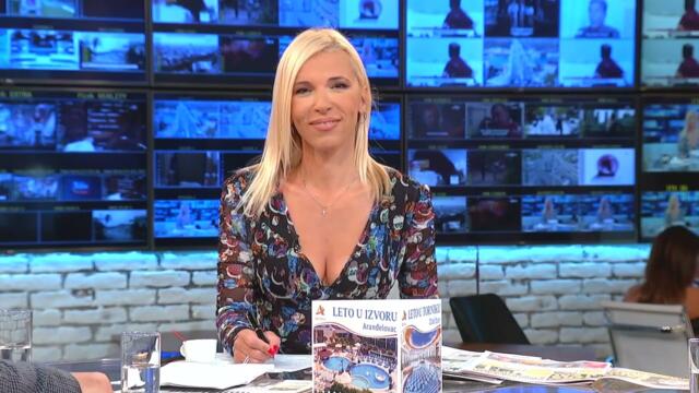 Irina Vukotic 🍎🍎👀😋