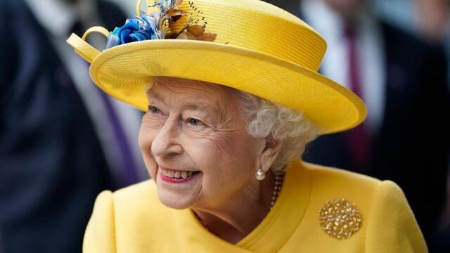 Queen Elizabeth II  'God Save the Queen' 'I'm distraught': Queen under medical supervision as Royals congregate: