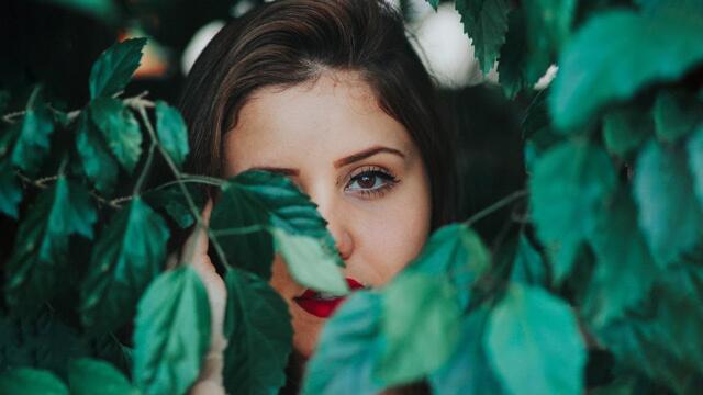 Мелодия чудесная, входит в твою сущность постепенно и наполняет теплом и ЛЮБОВЬЮ