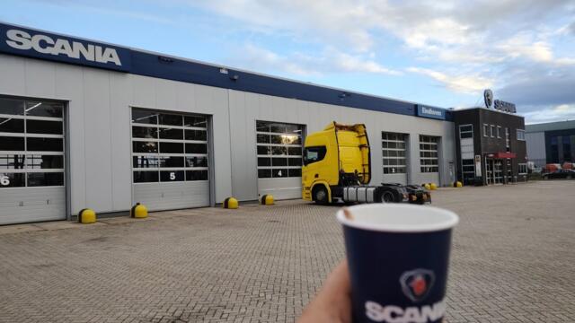 Разтоварих в Холандия и отидох в сервиза на SCANIA [2/4] Denis Kadirow TruckVloger