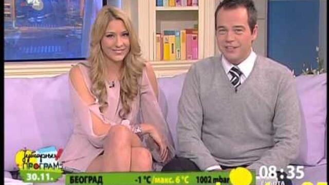 extra sexi prelepa Kristina Radenkovic u jutarnjem rts