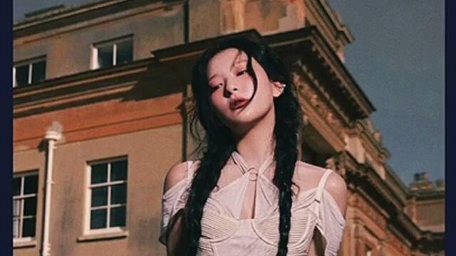 Red Velvet’s Seulgi stuns in solo debut ‘28 Reasons’