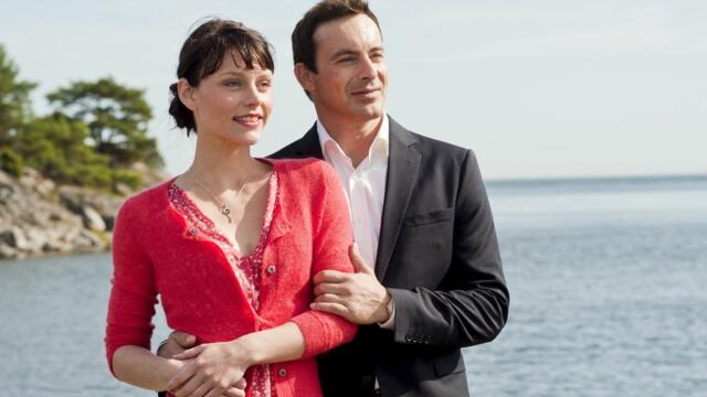 Кой, ако не ти? (синхронен екип, дублаж по Диема Фемили на 26.07.2014 г.) (запис)