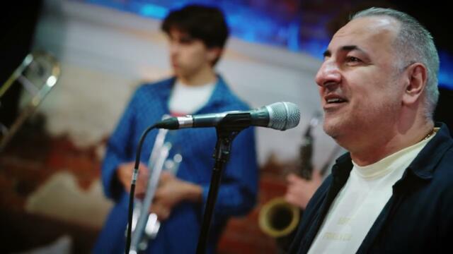 Артур Амирян   -  "Это больше чем любовь"