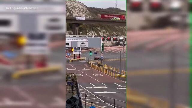 Man holds protest on Jubilee Way, Dover